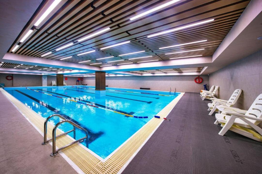 Отель Wyndham Shiyan Downtown Экстерьер фото