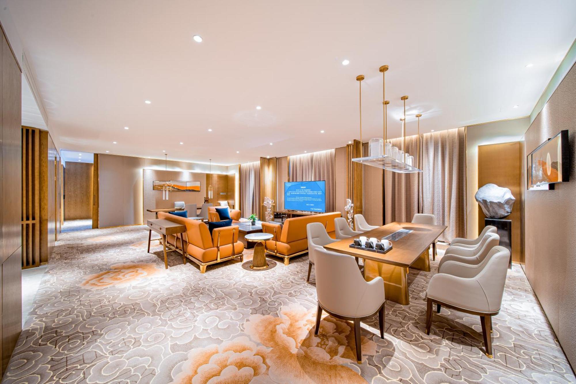 Отель Wyndham Shiyan Downtown Экстерьер фото