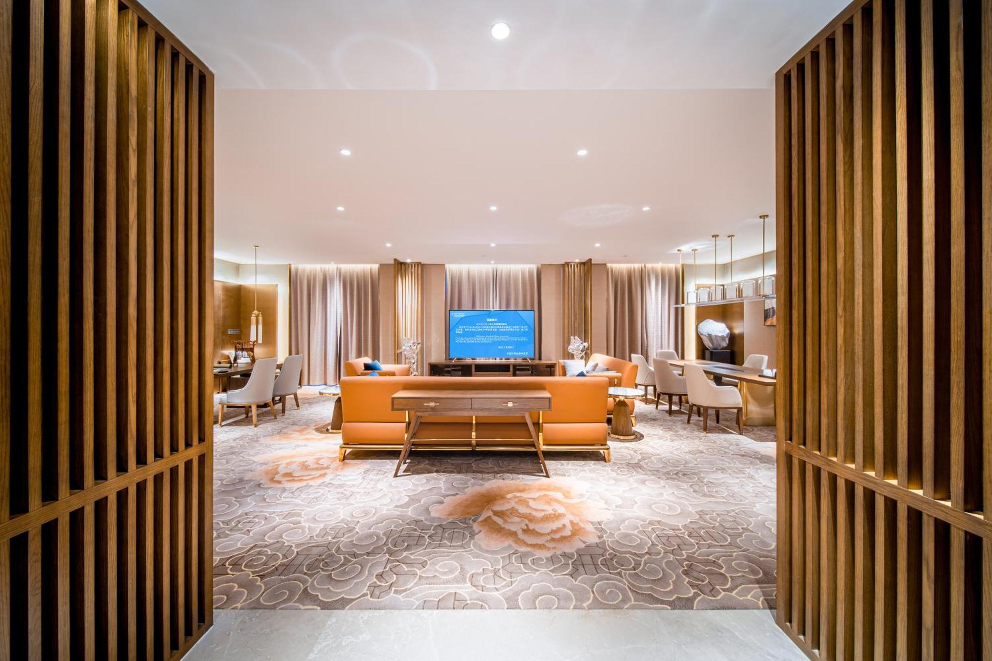 Отель Wyndham Shiyan Downtown Экстерьер фото