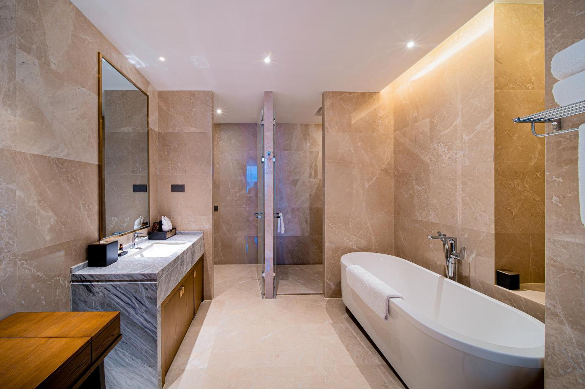 Отель Wyndham Shiyan Downtown Экстерьер фото